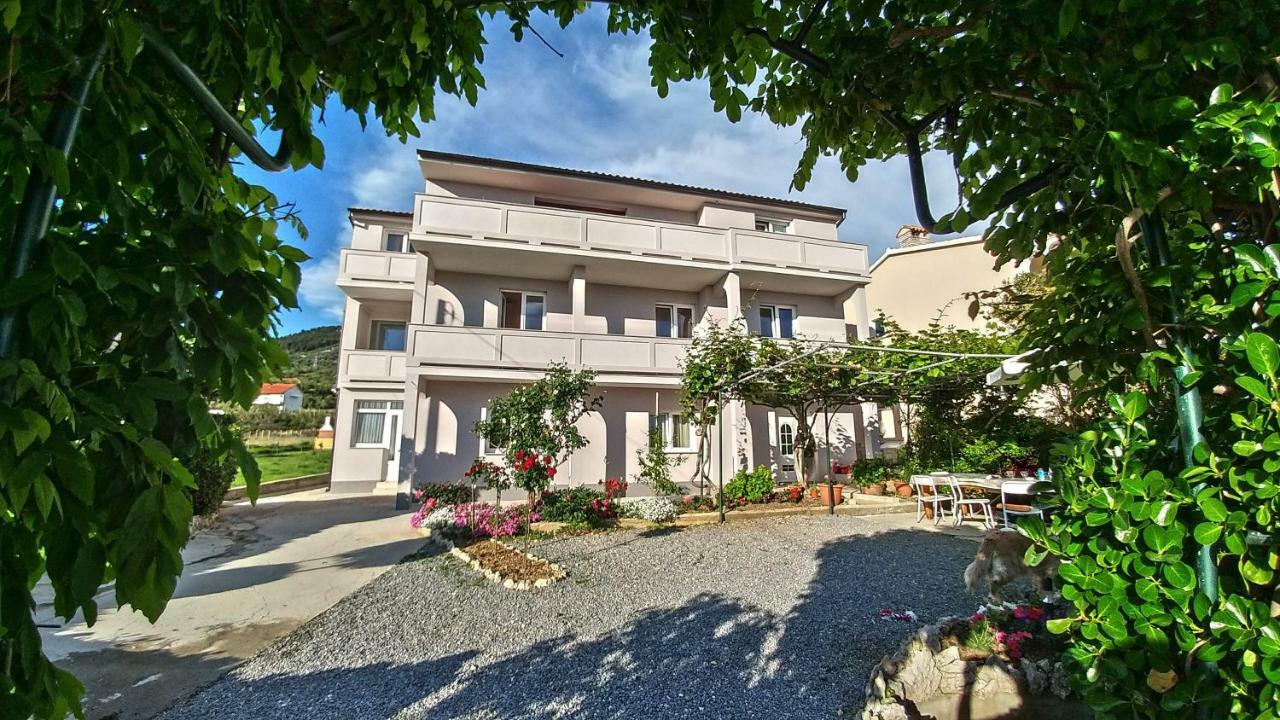 Apartmani Kastelan Barbat na Rabu Exteriér fotografie